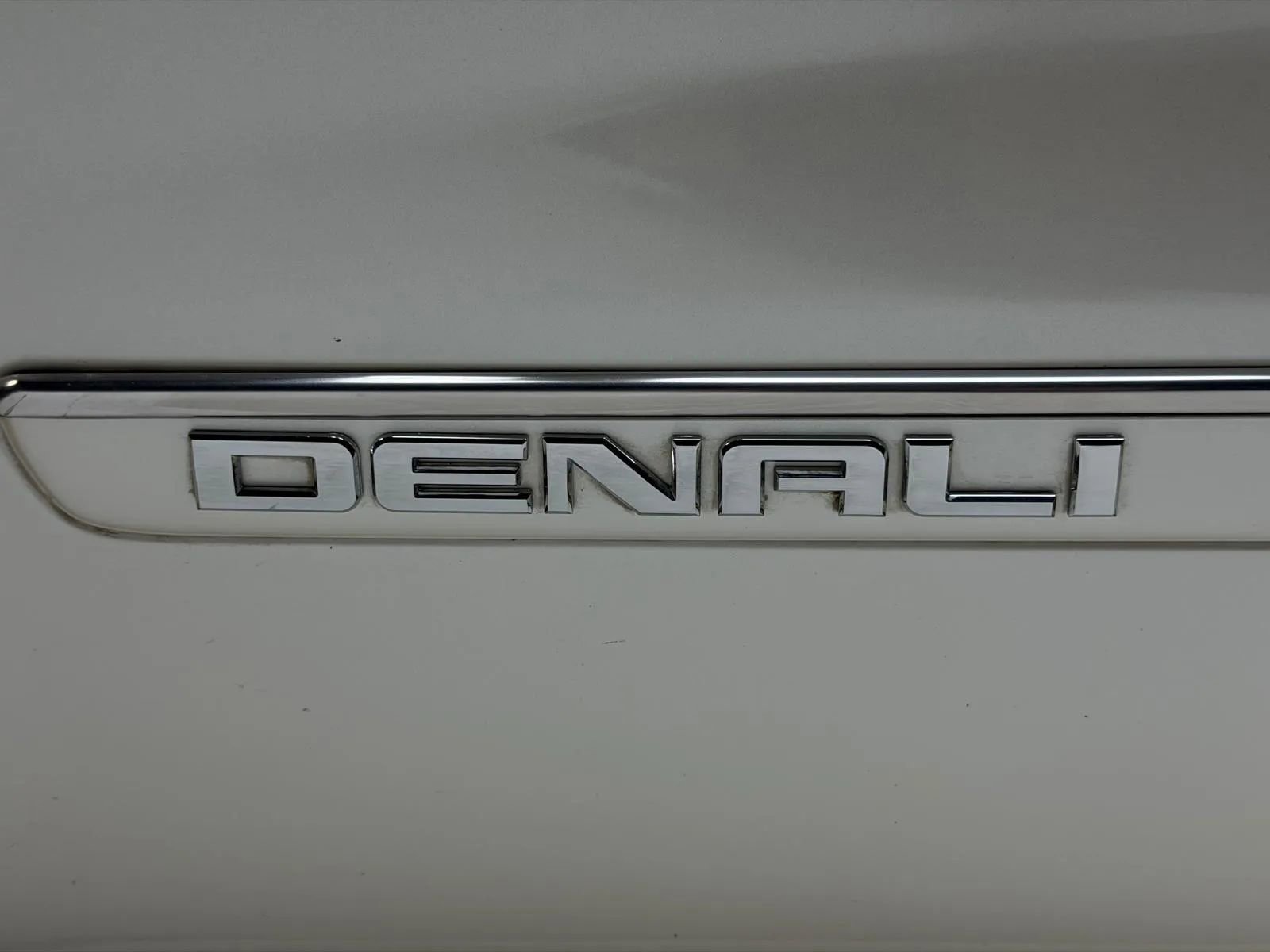 Used 2013 GMC Acadia Denali AWD/4WD image 9