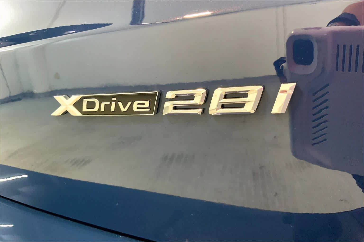 Used 2026 BMW X1 xDrive28i AWD/4WD image 9
