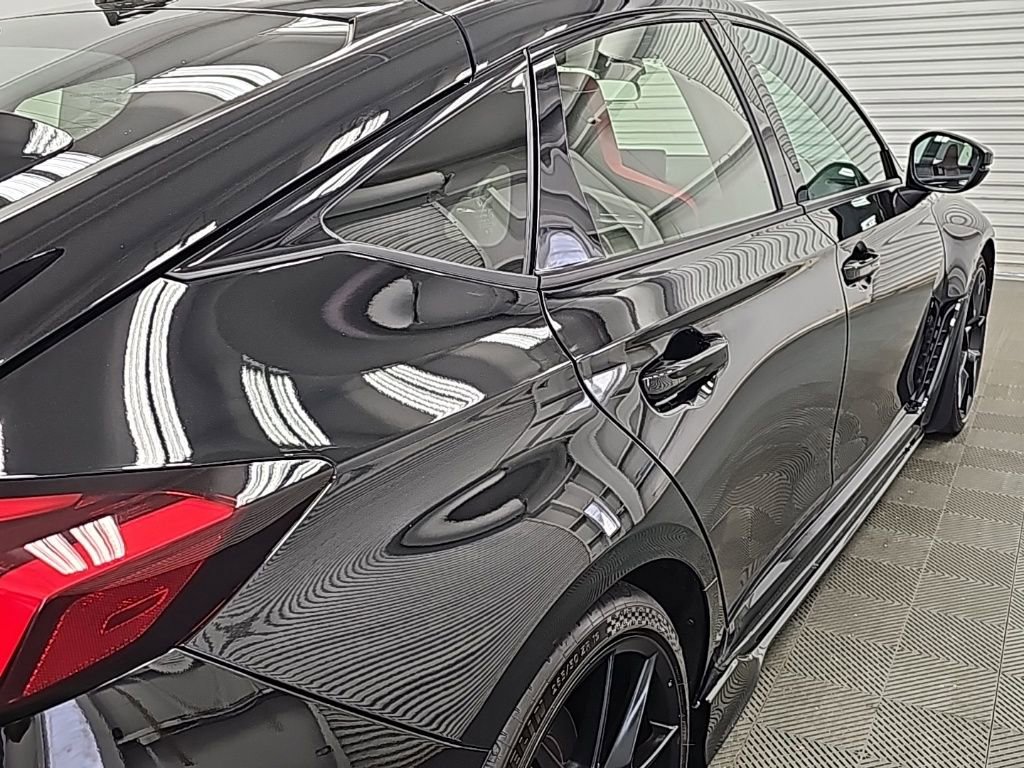 Used 2025 Honda Civic Type R image 10