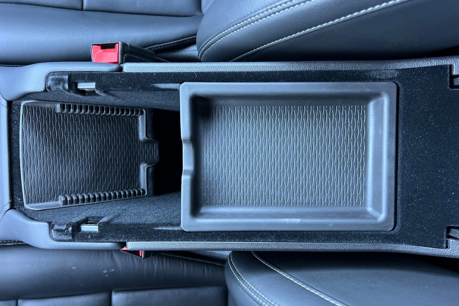 Certified 2024 Cadillac XT4 Premium Luxury image 33