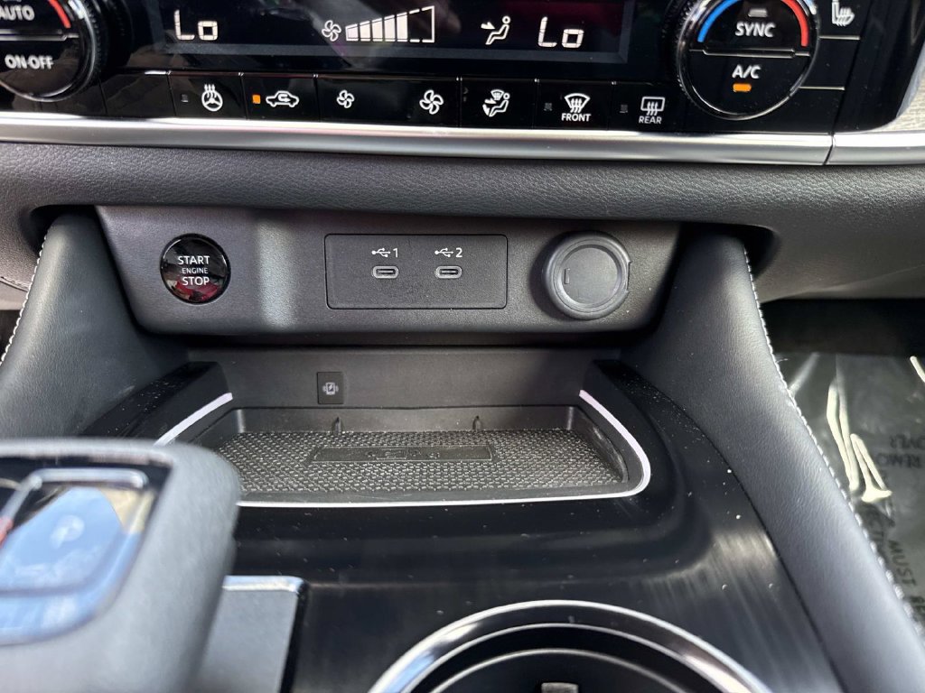 Used 2024 Nissan Rogue Platinum FWD image 33
