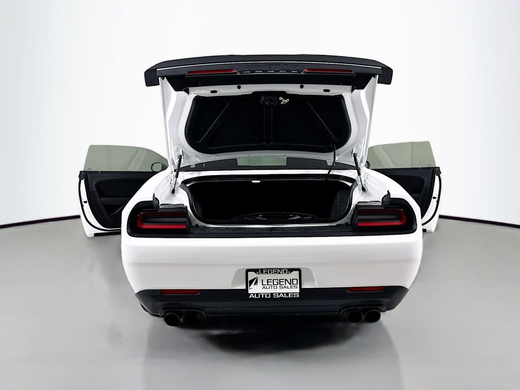 Used 2019 Dodge Challenger R/T w/ Driver Convenience Group image 23