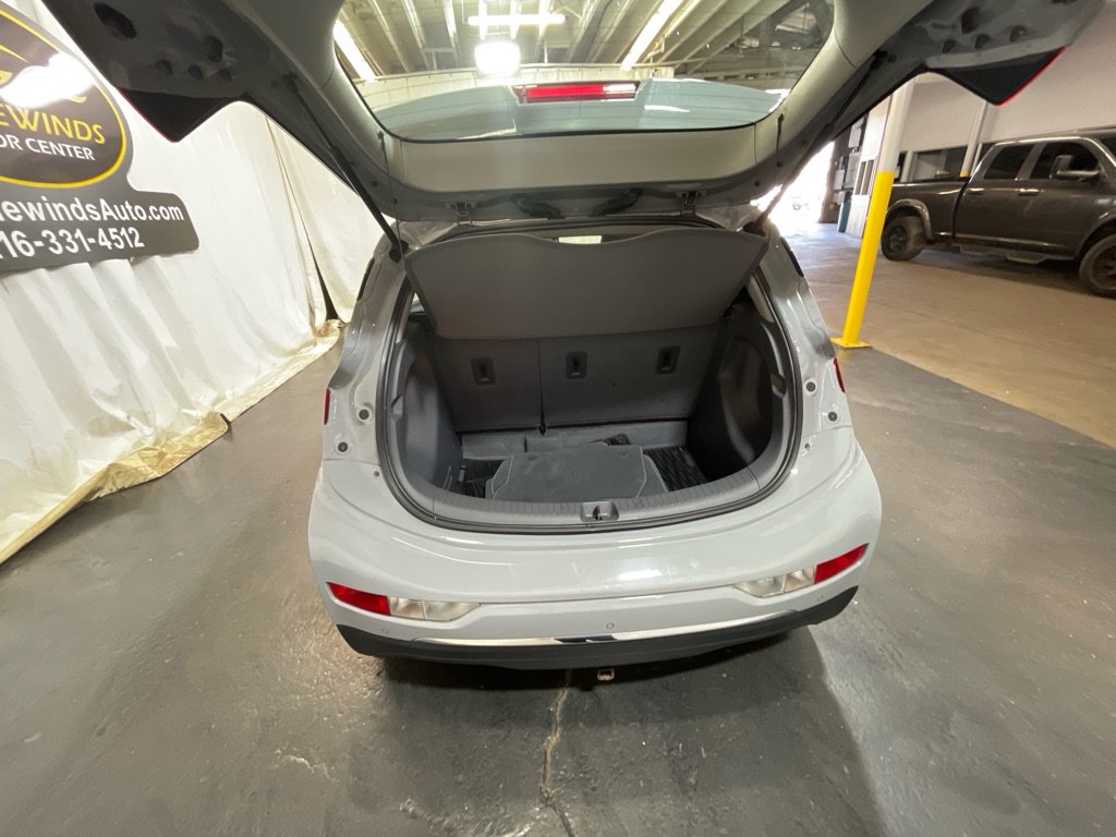 Used 2020 Chevrolet Bolt LT FWD image 29