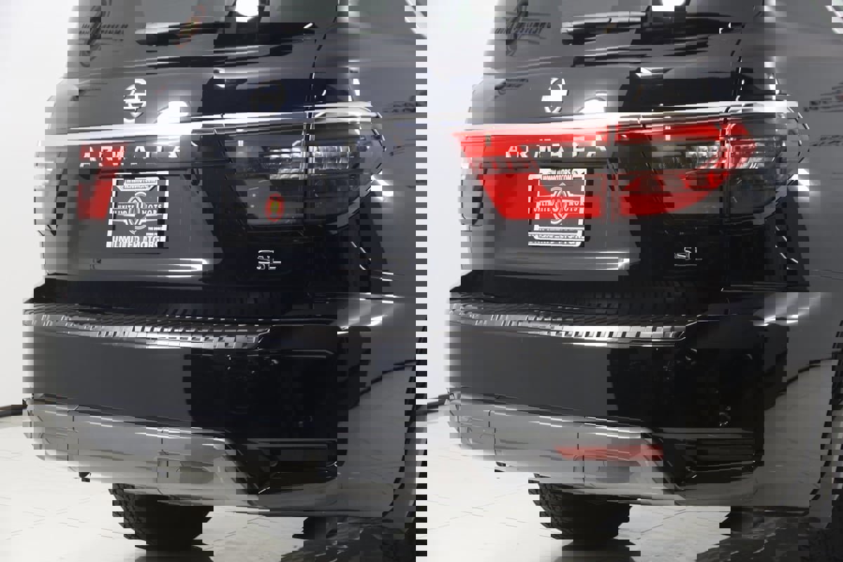 Used 2024 Nissan Armada SL w/ Captain's Chairs Package image 46