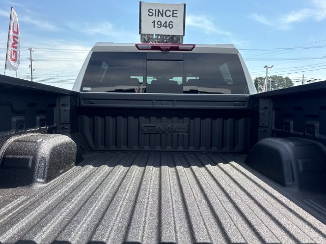 New 2026 GMC Sierra 1500 AT4 w/ AT4 Premium Package AWD/4WD image 12