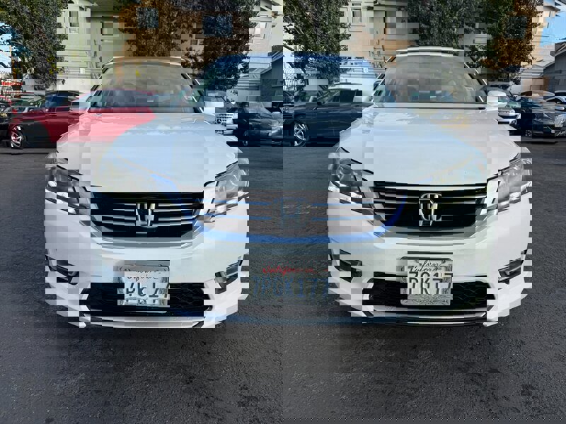 Used 2013 Honda Accord EX-L image 2