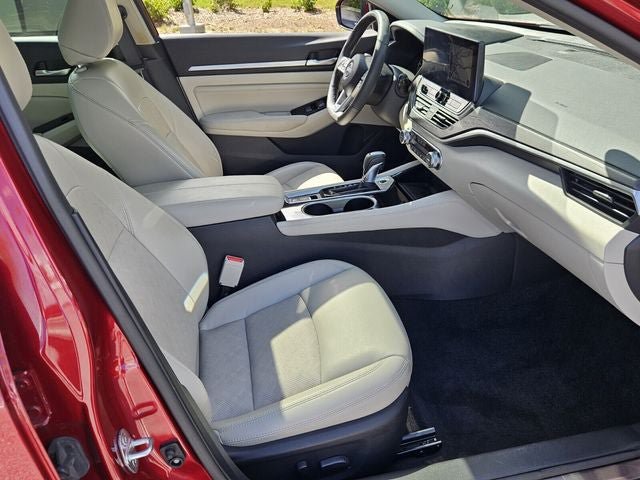 Used 2023 Nissan Altima 2.5 SL FWD image 16