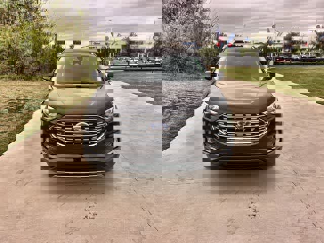 Used 2019 Ford Edge Titanium FWD image 7