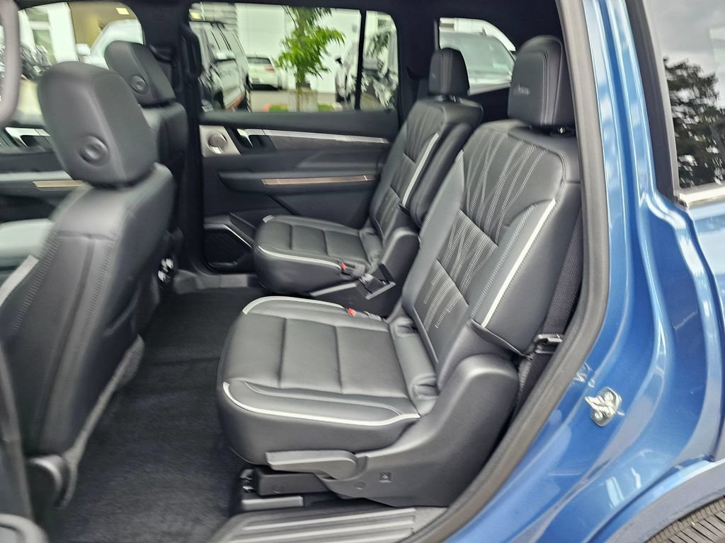 New 2026 Buick Enclave Avenir w/ Super Cruise Package AWD/4WD image 17
