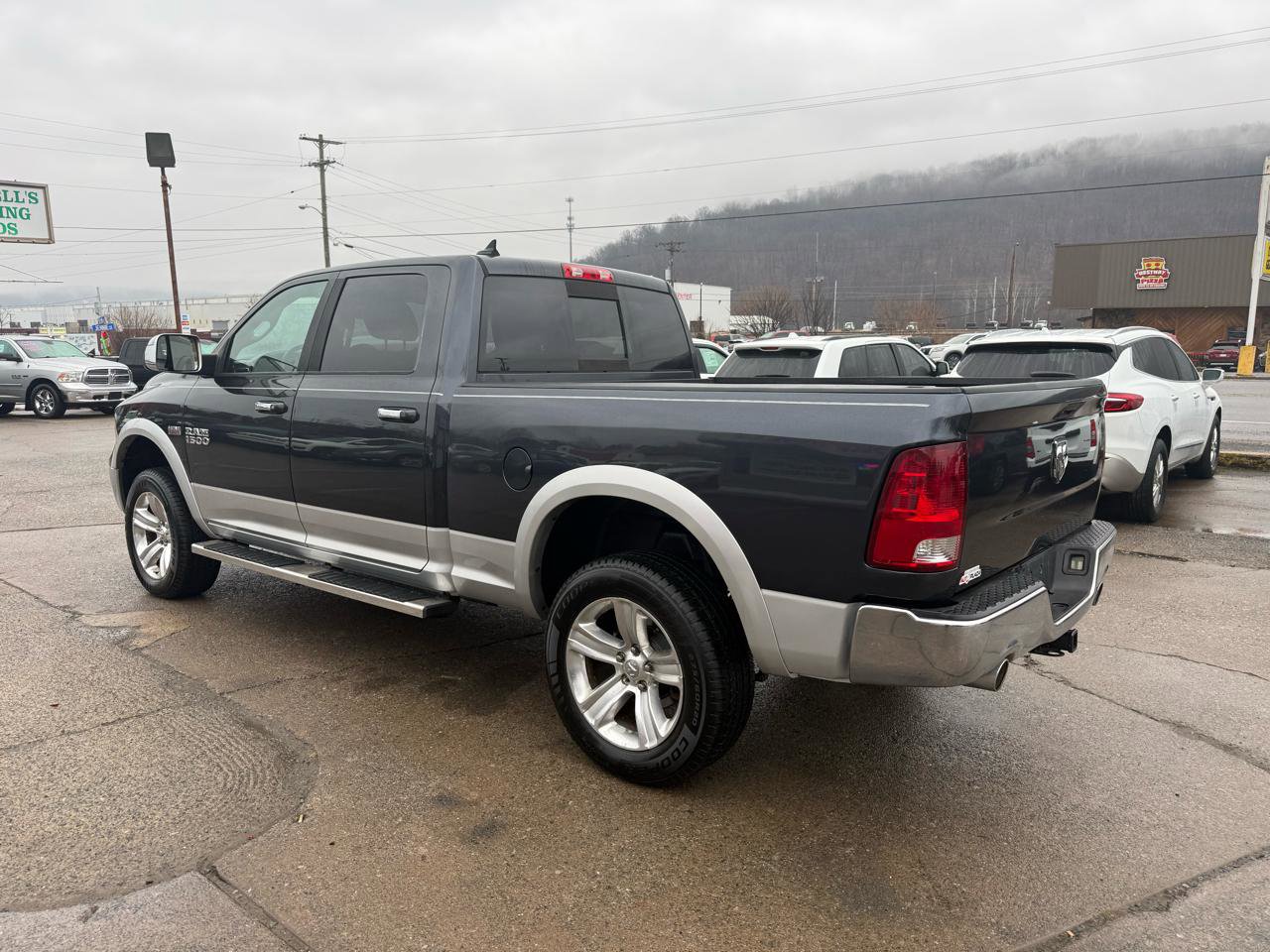 Used 2013 RAM 1500 Laramie w/ Convenience Group image 6