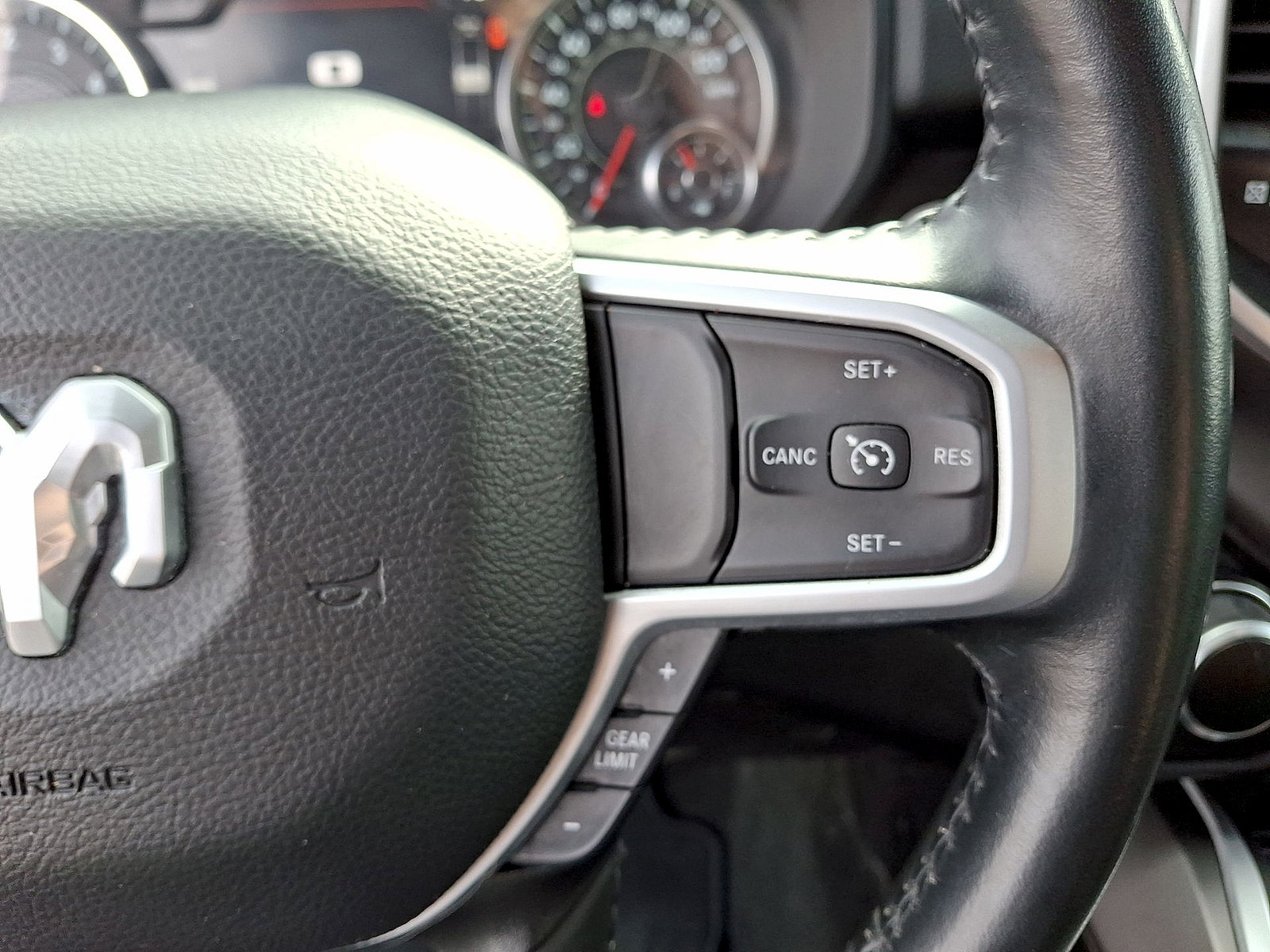Used 2023 RAM 1500 Big Horn AWD/4WD image 18
