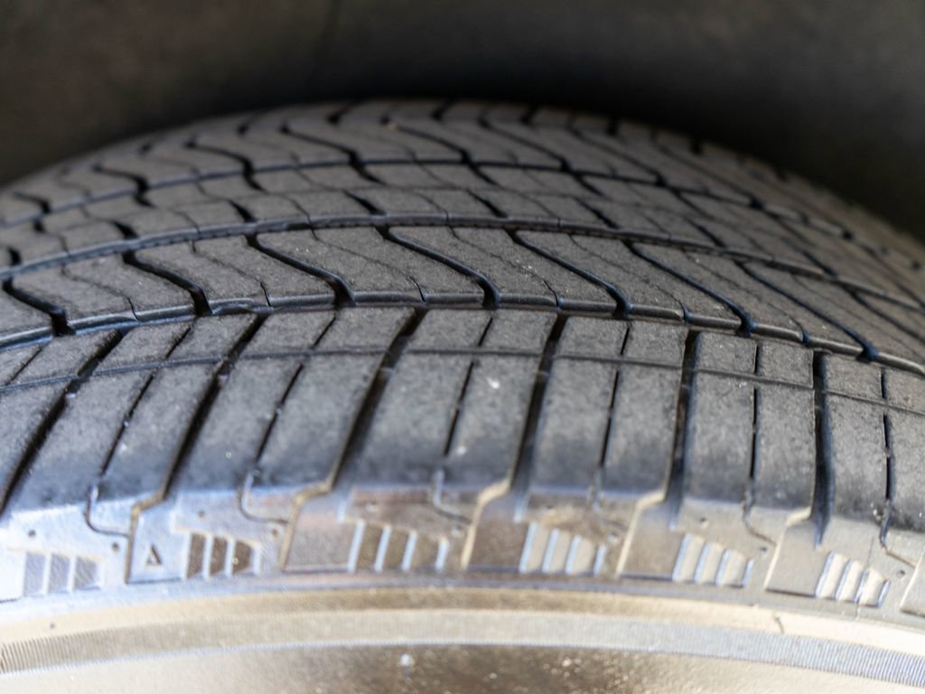 Used 2024 Chevrolet Suburban High Country image 35