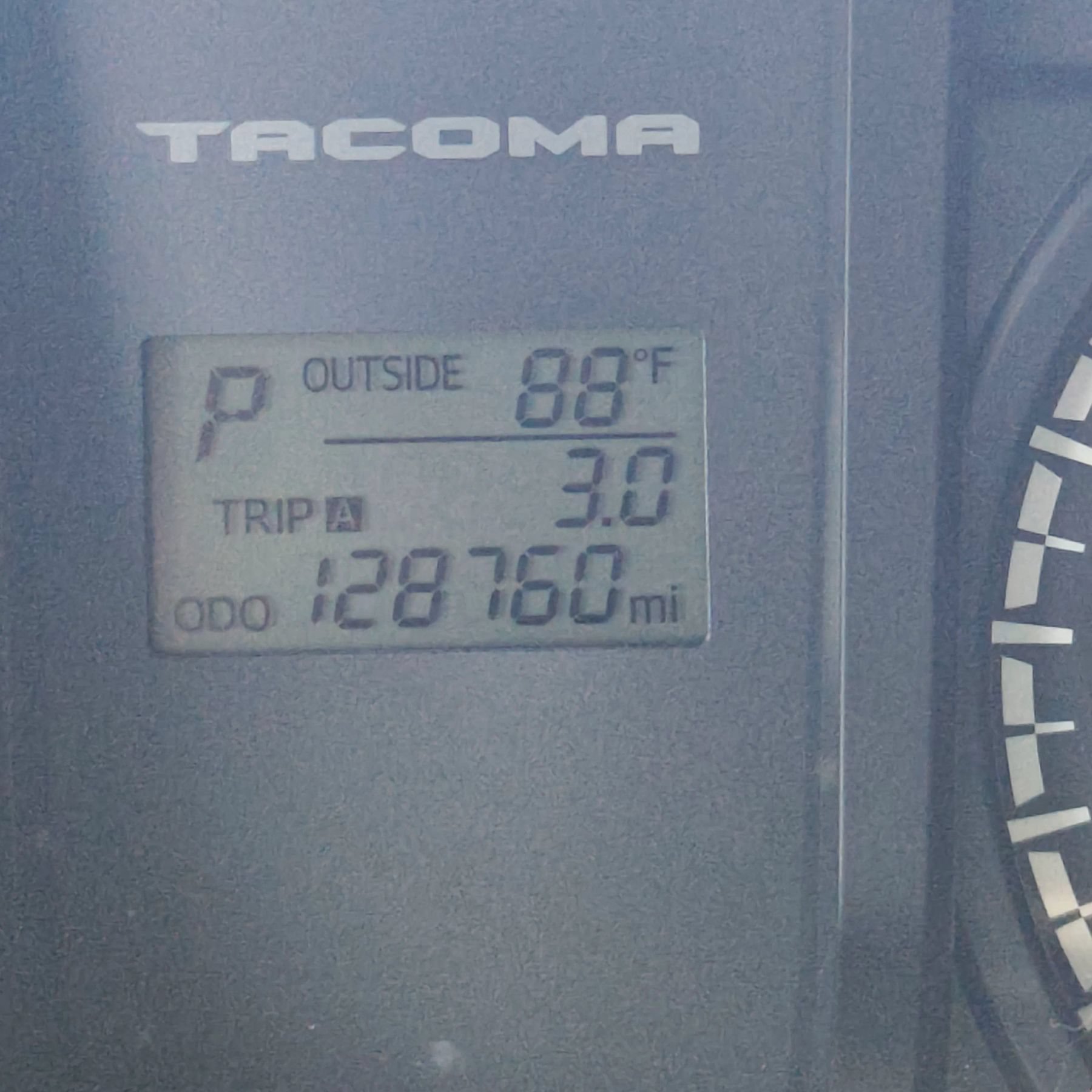 Used 2017 Toyota Tacoma SR RWD image 17