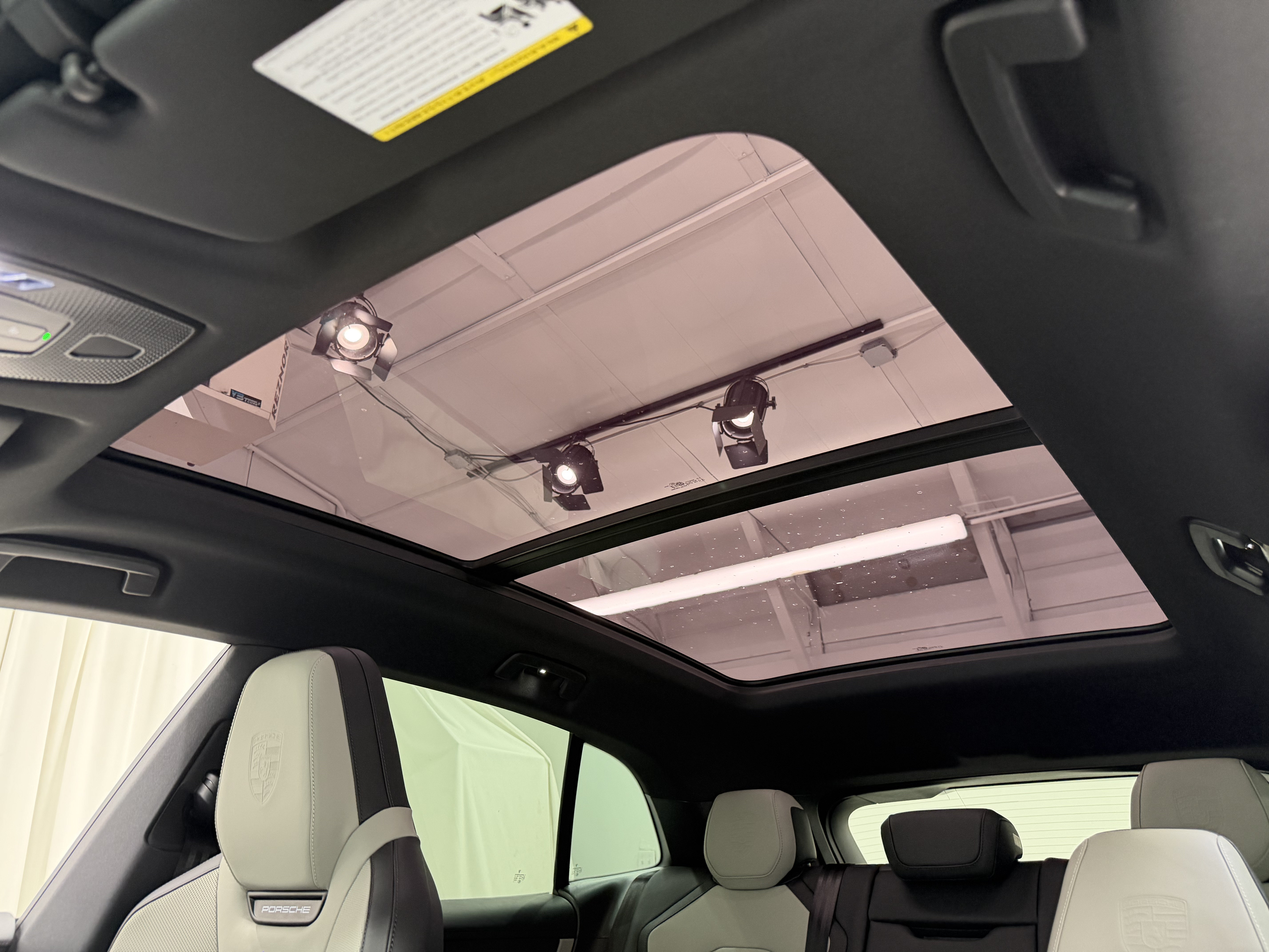 New 2026 Porsche Cayenne Electric AWD/4WD image 38