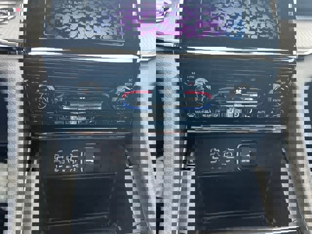 New 2025 Jeep Grand Cherokee L Laredo image 13