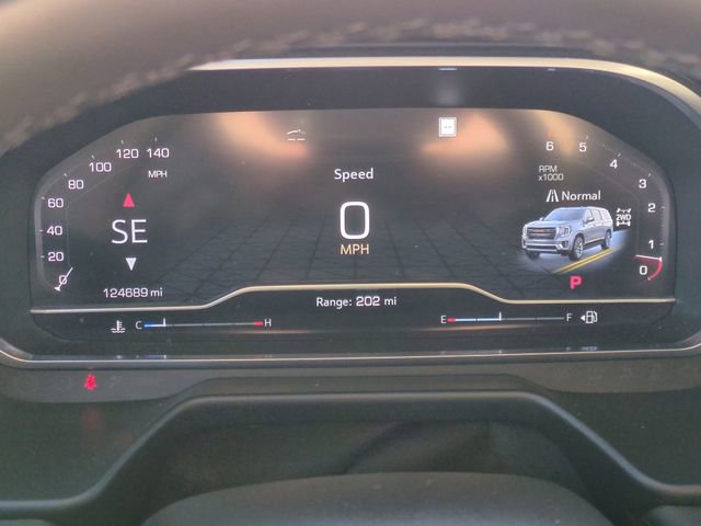 Used 2023 GMC Yukon XL SLT w/ SLT Luxury Package image 15