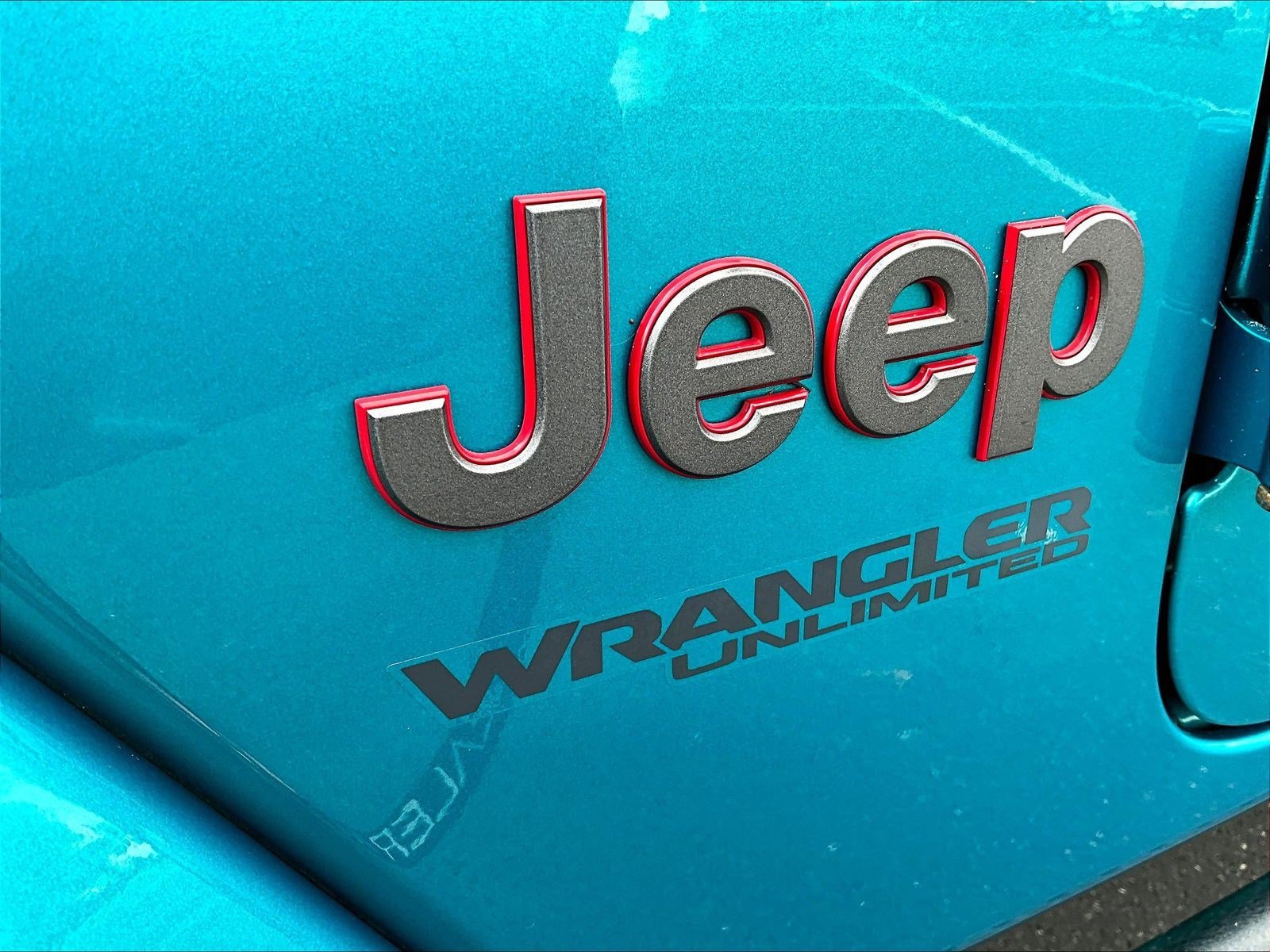Used 2020 Jeep Wrangler Unlimited Rubicon w/ Cold Weather Group AWD/4WD image 37