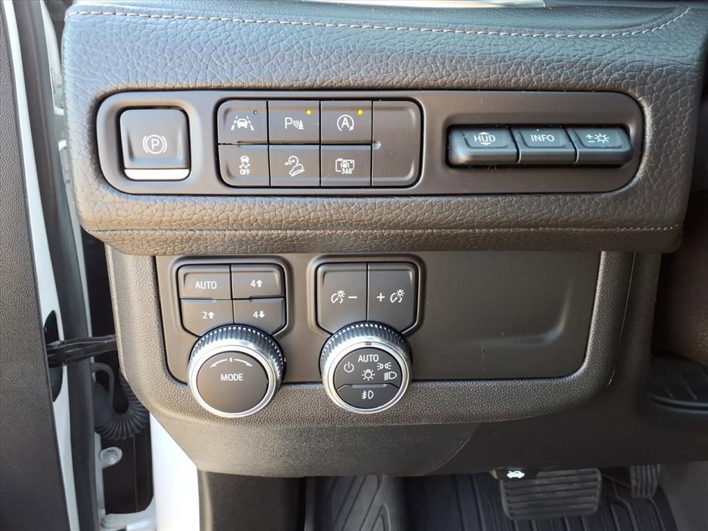 Used 2023 GMC Yukon Denali AWD/4WD image 21