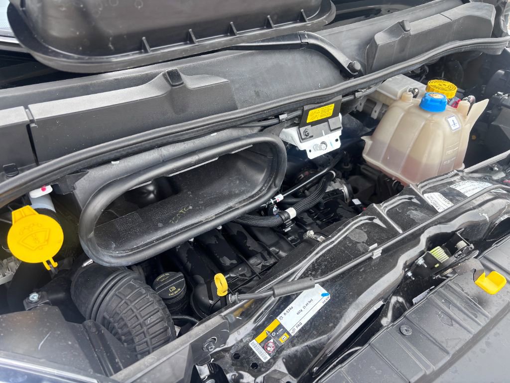 Used 2025 RAM ProMaster 2500 w/ Convenience Group image 13