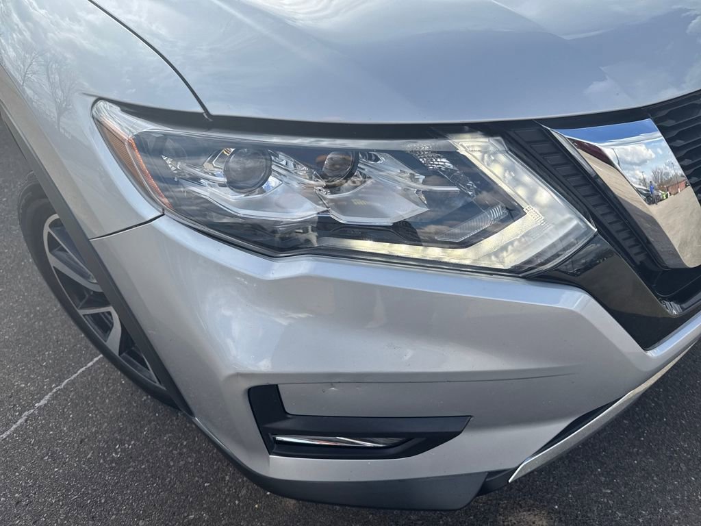 Used 2019 Nissan Rogue SL w/ Premium Package image 36
