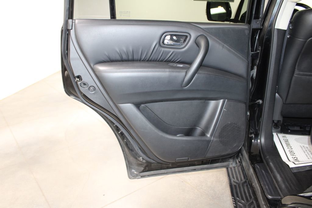 Used 2024 Nissan Armada SV image 28