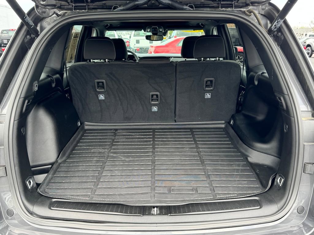 Used 2024 Jeep Grand Cherokee Laredo X w/ Luxury Tech Group I image 16