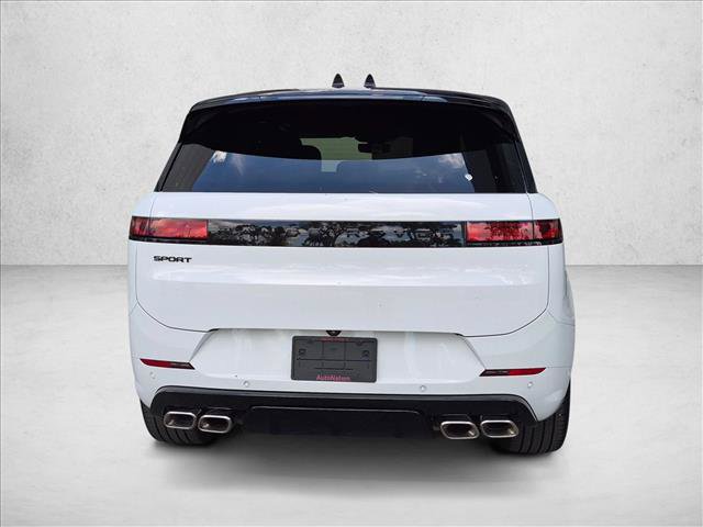 Used 2026 Land Rover Range Rover Sport Dynamic SE AWD/4WD image 7