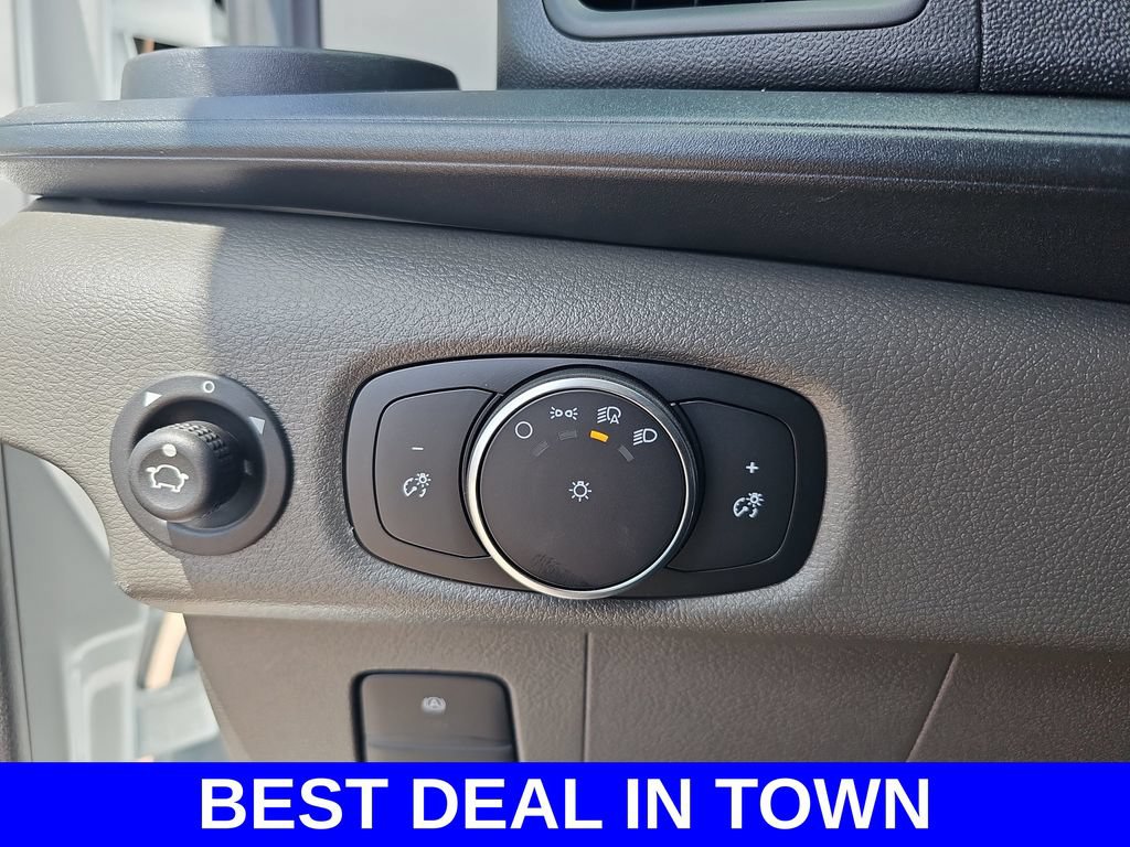 New 2026 Ford Transit 250 148 Medium Roof w/ Load Area Protection Package RWD image 25