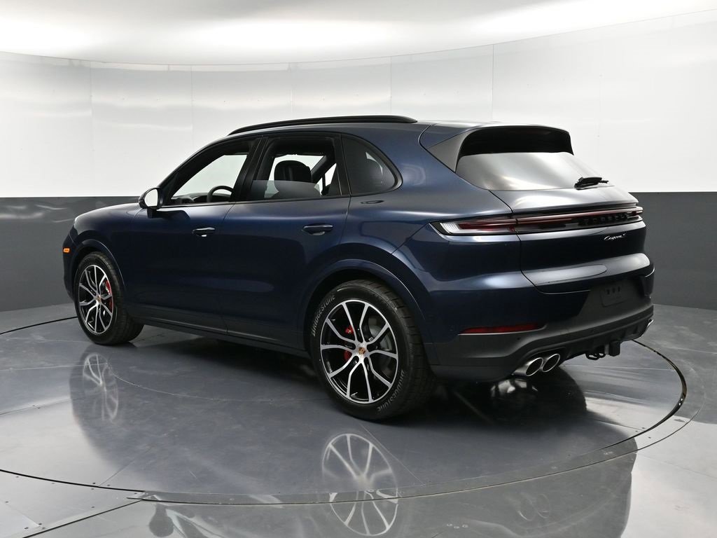 New 2026 Porsche Cayenne S image 3