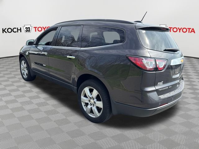 Used 2017 Chevrolet Traverse LT w/ Style and Technology Package image 6