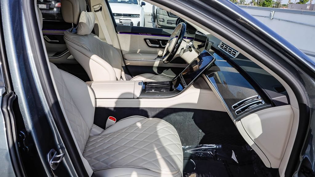 Used 2025 Mercedes-Benz S 580 4MATIC Sedan image 21