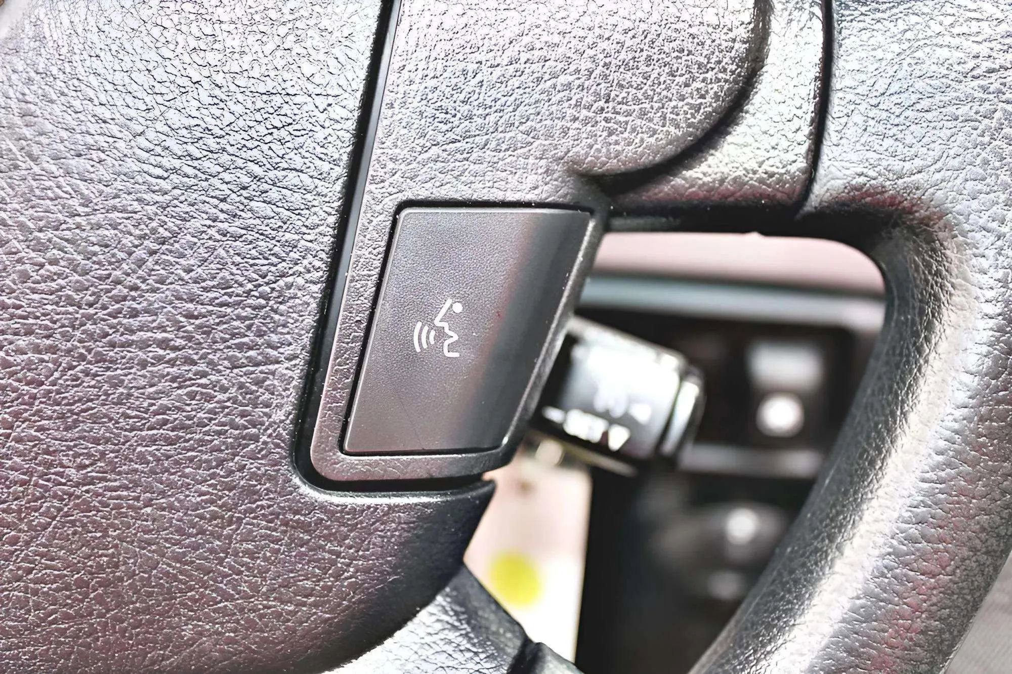 Used 2013 Toyota Tundra SR5 AWD/4WD image 16