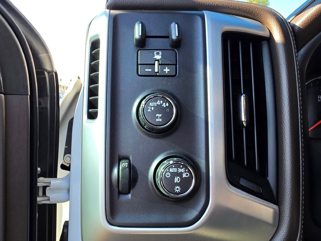 Used 2018 GMC Sierra 1500 SLT w/ Texas SLT Premium Package AWD/4WD image 31
