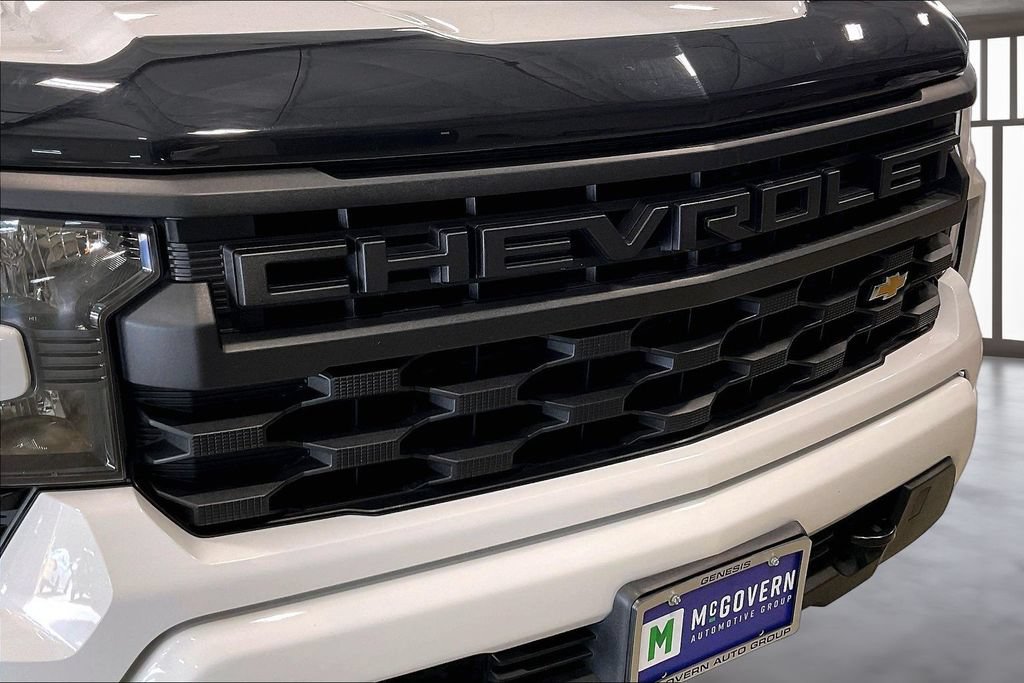 Used 2022 Chevrolet Silverado 1500 Custom AWD/4WD image 32