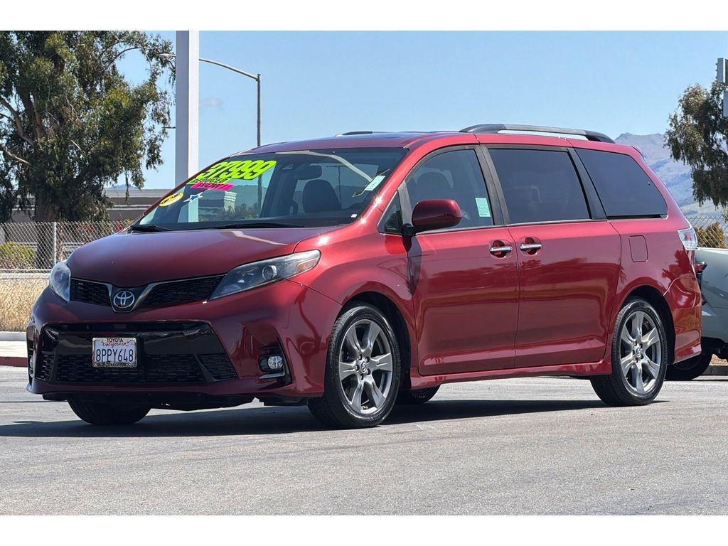 Used 2020 Toyota Sienna SE w/ SE Preferred Package FWD image 8