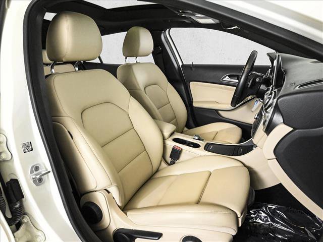Used 2016 Mercedes-Benz GLA 250 4MATIC image 23