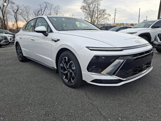 New 2025 Hyundai Sonata SEL AWD/4WD image 1