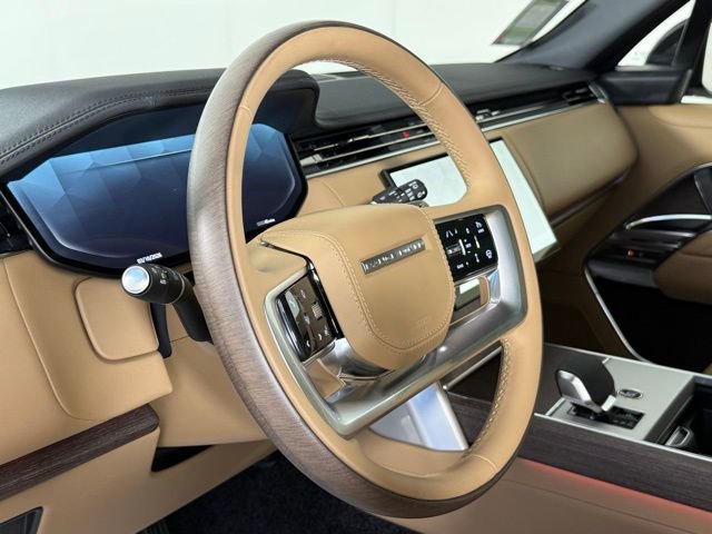New 2025 Land Rover Range Rover SE image 15