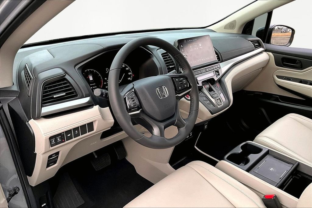 Used 2025 Honda Odyssey EX-L image 14