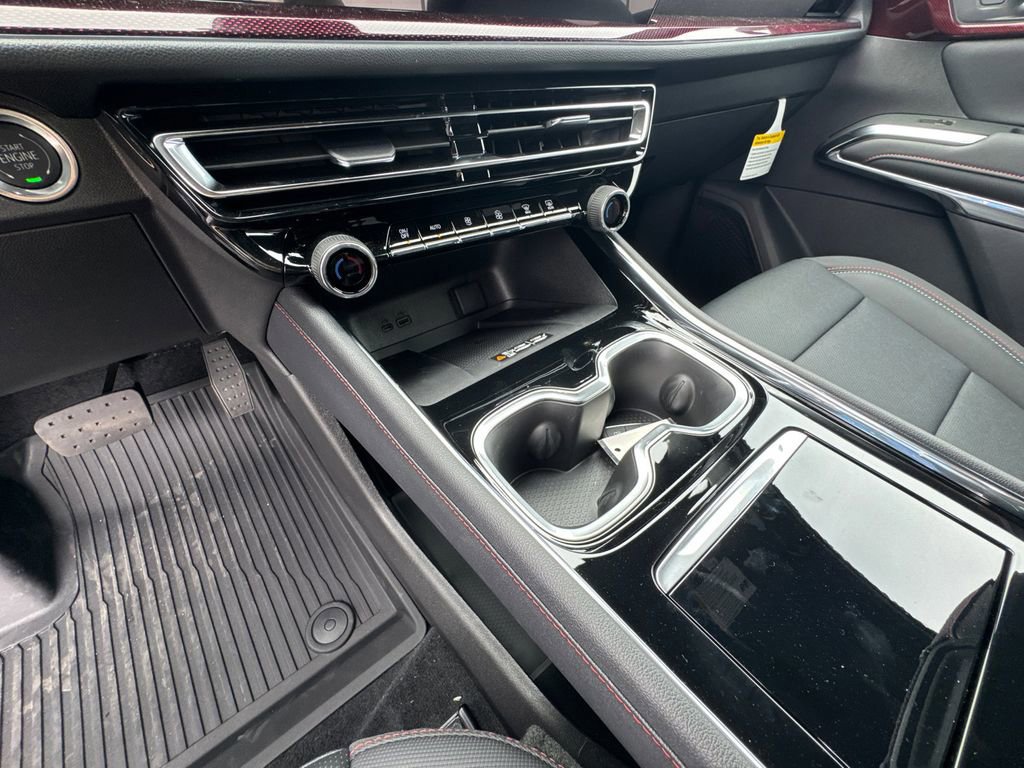 New 2026 Chevrolet Traverse Z71 w/ Driver Confidence Package image 32