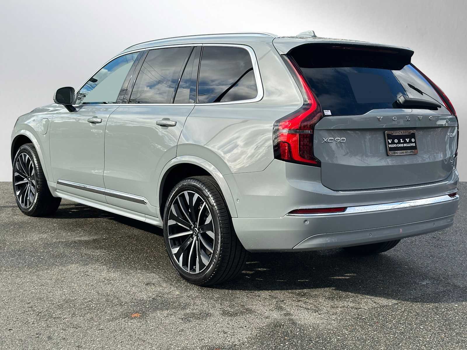 New 2026 Volvo XC90 T8 Plus image 5