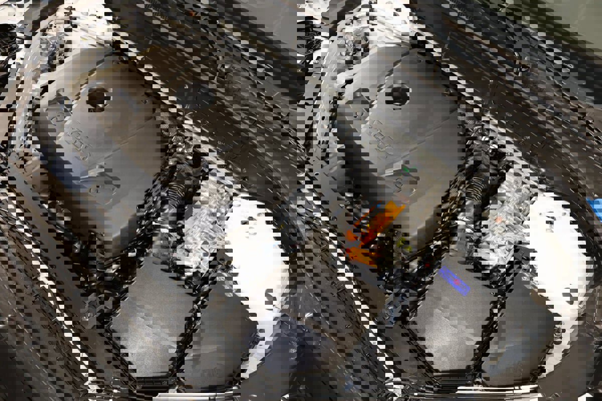 Used 2024 Volvo XC60 T8 Core image 34