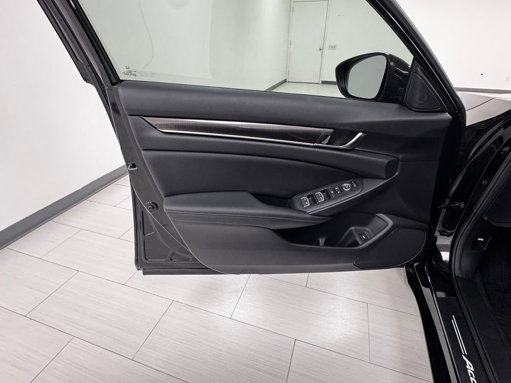 Used 2021 Honda Accord Sport Special Edition image 9
