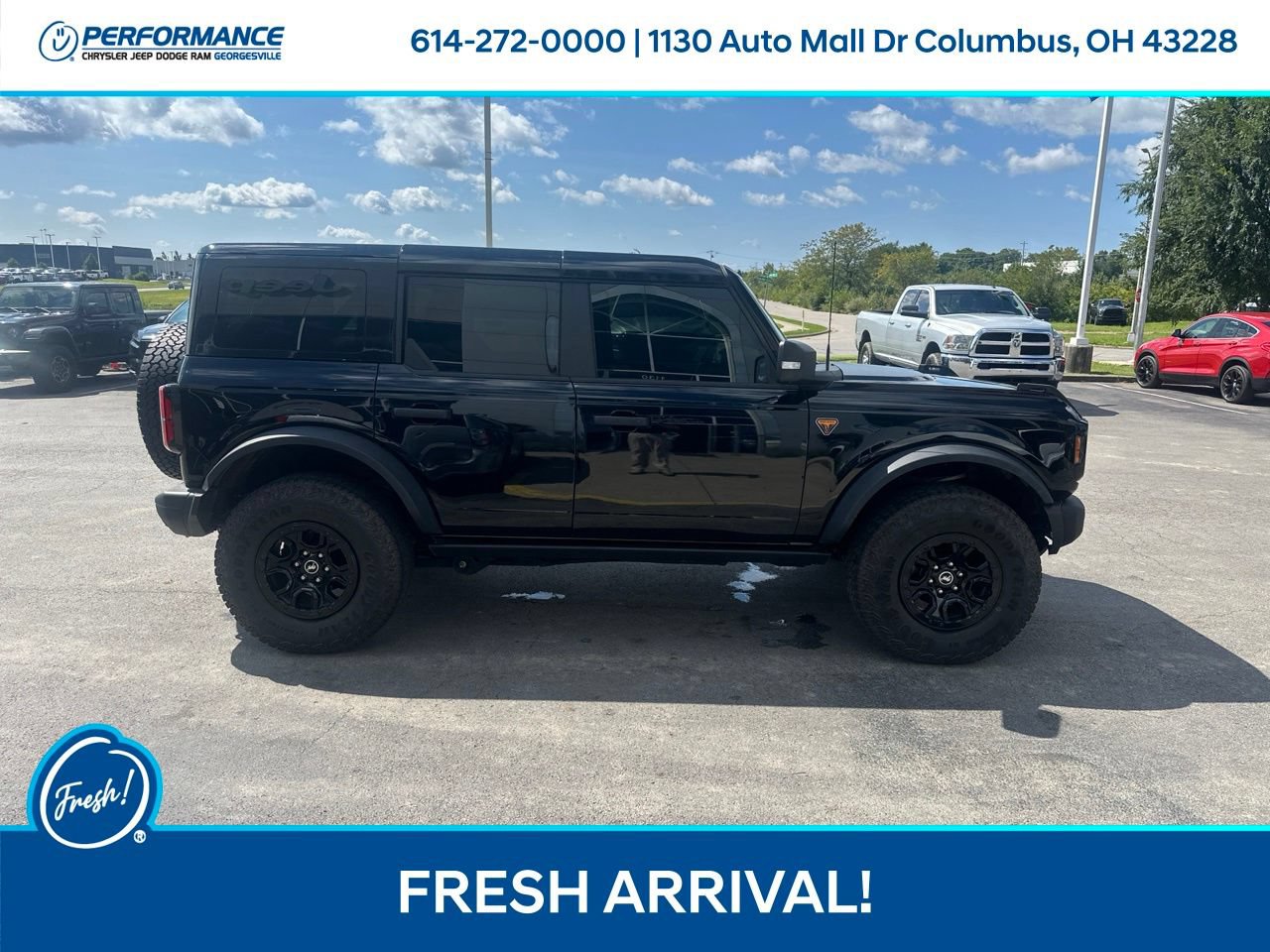 Used 2025 Ford Bronco Badlands AWD/4WD image 3