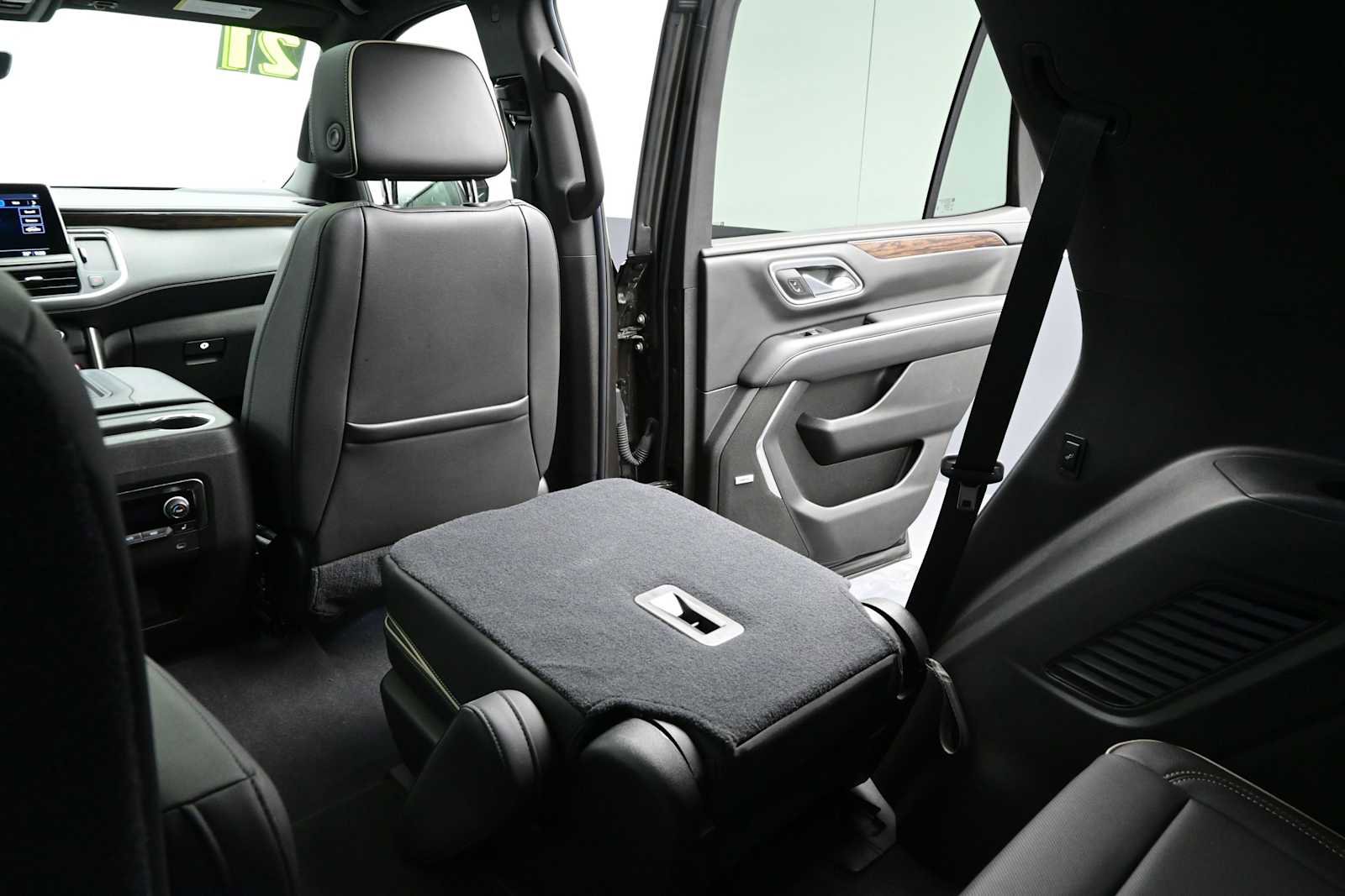 Used 2021 Chevrolet Tahoe Premier w/ Premium Package AWD/4WD image 73