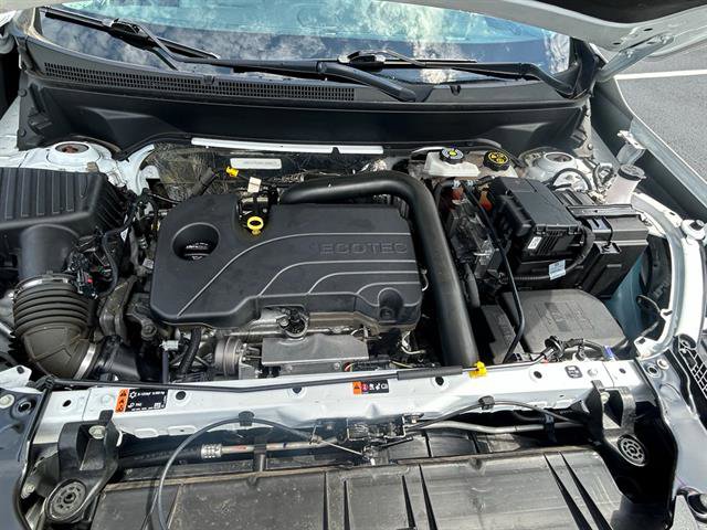 Used 2023 GMC Terrain SLT w/ Infotainment Package II image 33