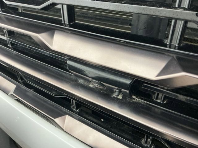 Used 2025 GMC Sierra 2500 AT4X w/ AT4X AEV Edition AWD/4WD image 11