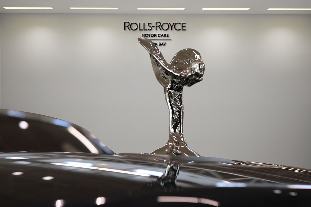 New 2026 Rolls-Royce Cullinan AWD/4WD image 6