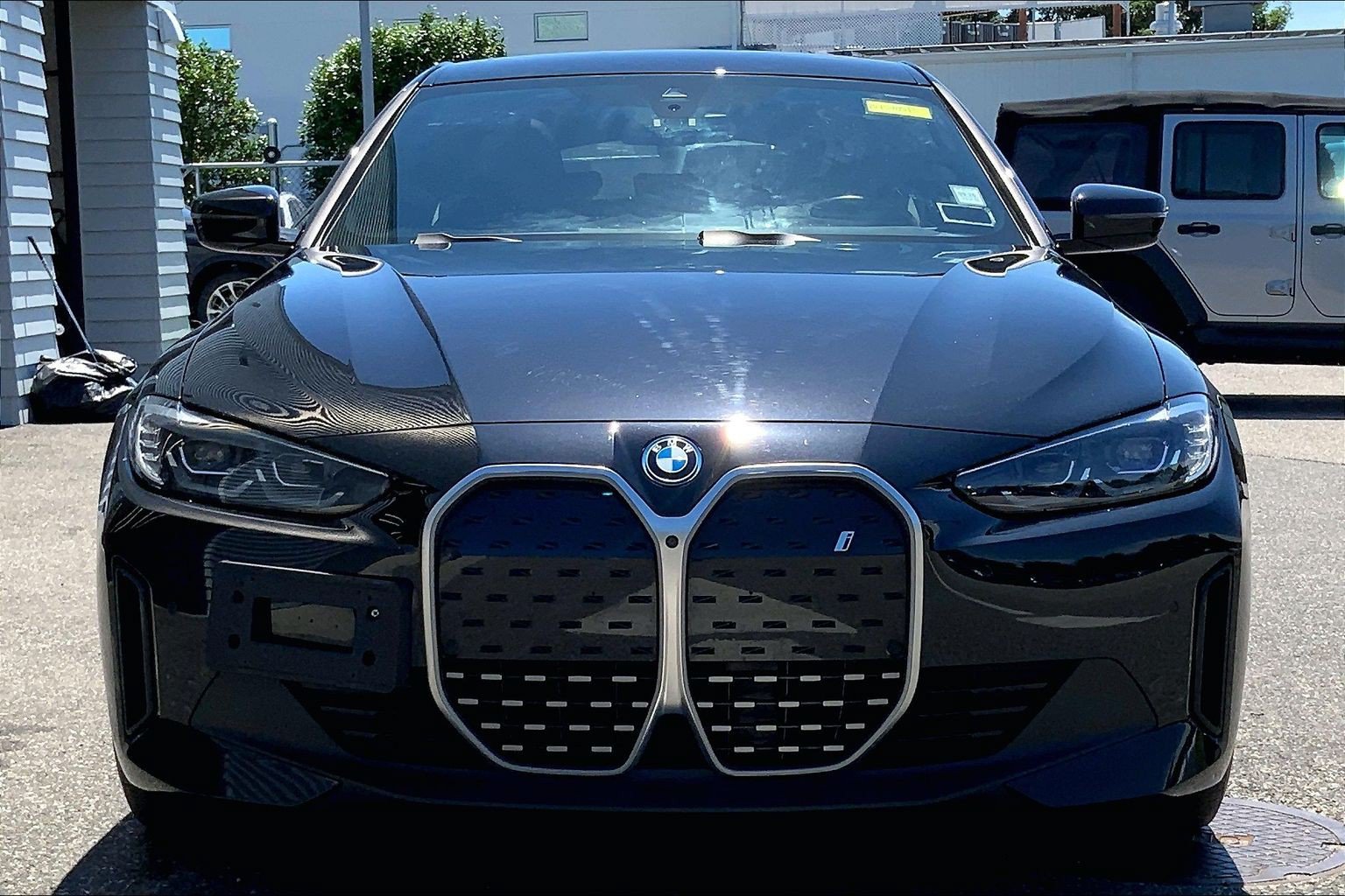 Used 2024 BMW i4 eDrive40 w/ Premium Package RWD image 8
