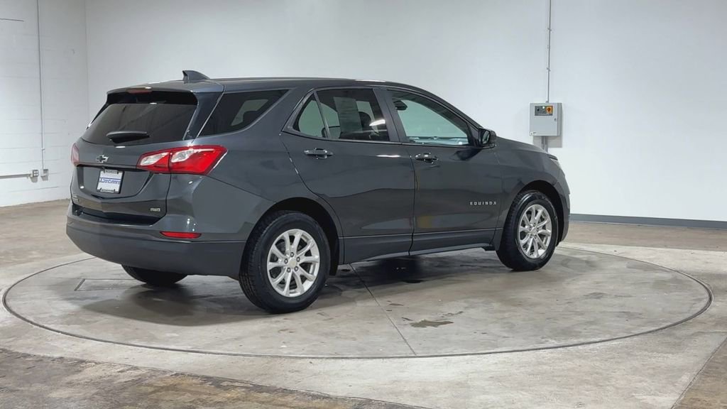 Used 2020 Chevrolet Equinox LS w/ LS Convenience Package AWD/4WD image 8